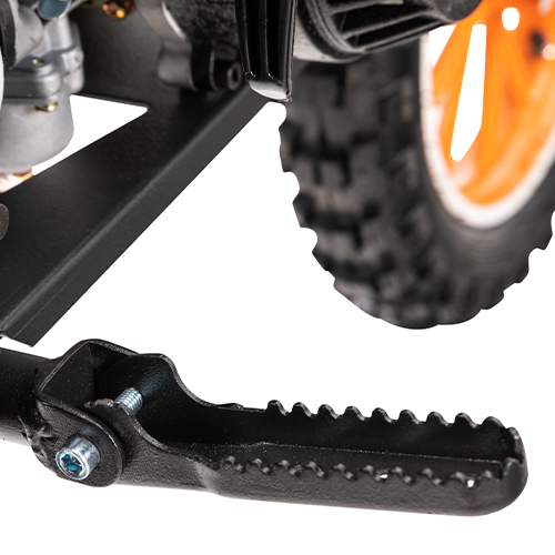 Stabile Fußrasten Vergrößerte ausgeklappte Fußraste des Mini-Crossbikes Delta