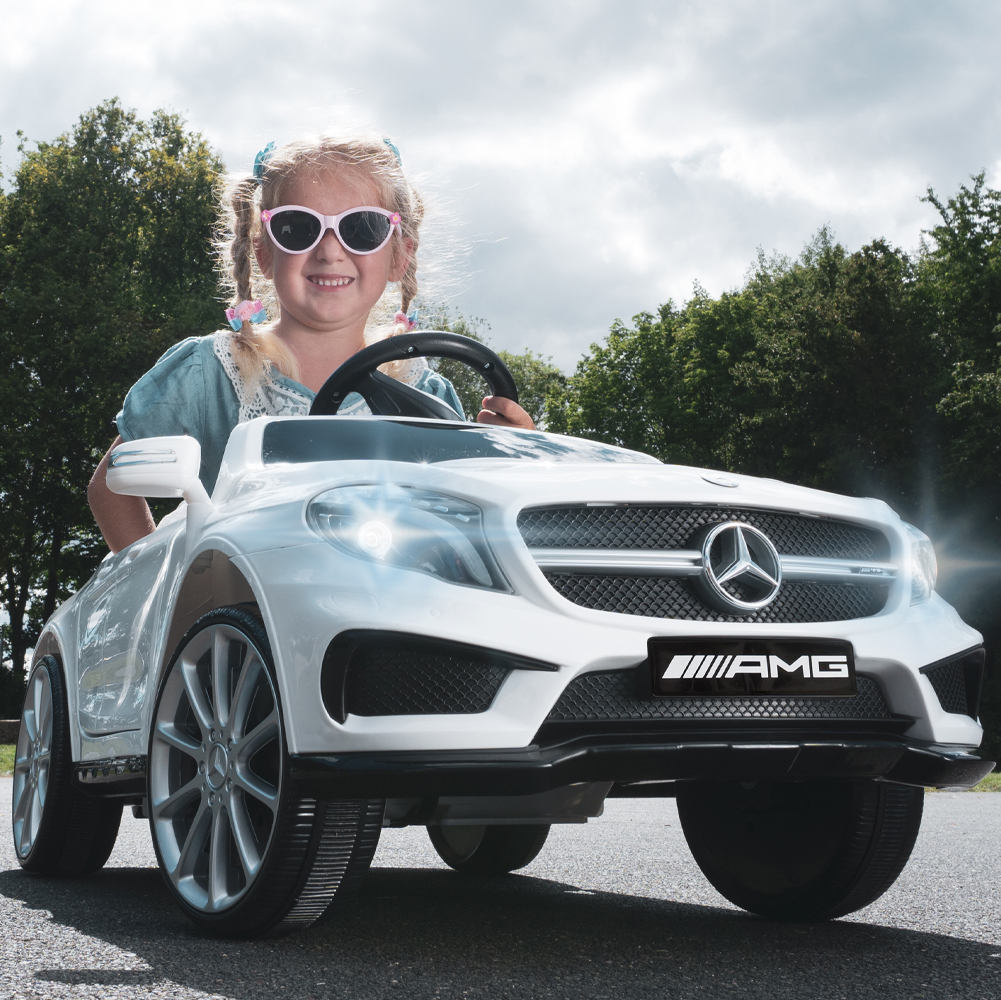 Kinder-Elektroauto Mercedes AMG GLA45 Lizenziert (Weiß)